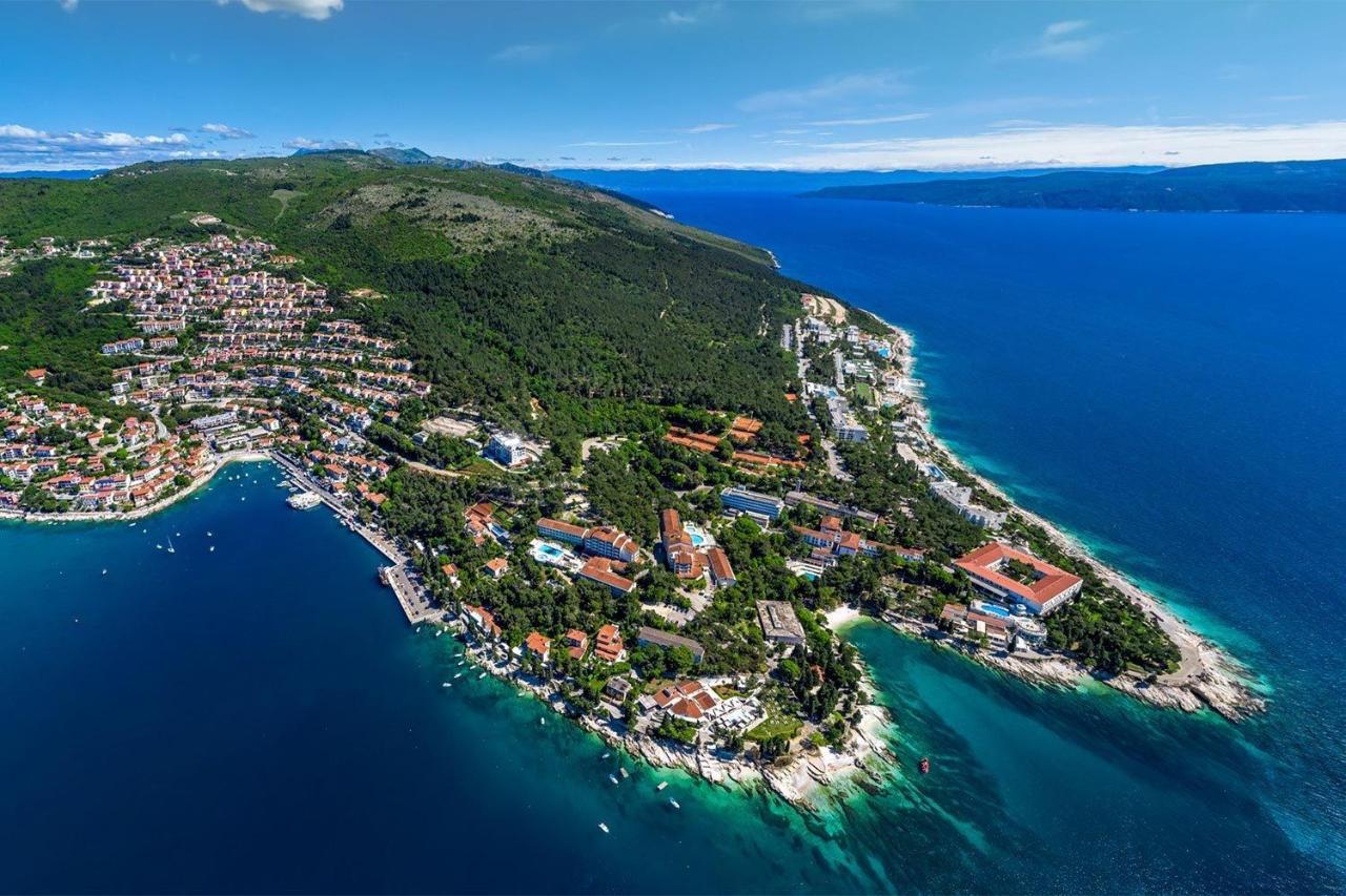 Apartments With A Parking Space Rabac, Labin - 7465 المظهر الخارجي الصورة